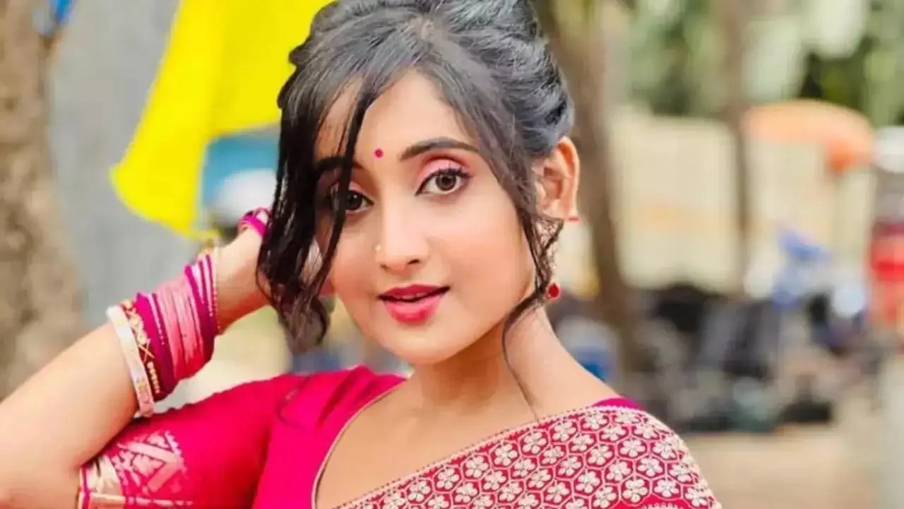 শপথের আগেই নতুন সরকারকে শুভেচ্ছা সৌমিতৃষার