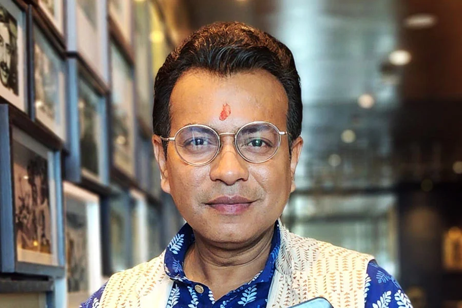 ডিম ছোড়ার রাজনীতিতে কটাক্ষ রুদ্রনীলের, বললেন— ‘ডিম নষ্ট নয়'
