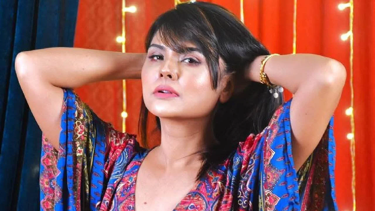 পাটুলিতে অভিনেত্রী রূপালি ভট্টাচার্যের উপর হেনস্থার অভিযোগ
