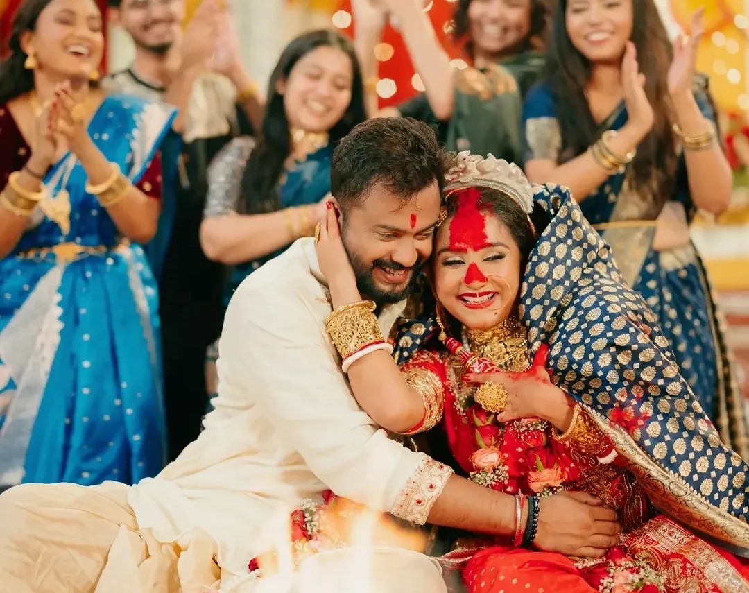 বিয়ে নিয়ে জল্পনার অবসান, ভাইরাল সিঁদুরদানের ছবির সত্যিটা জানালেন ডোনা ভৌমিক নিজেই - content image
