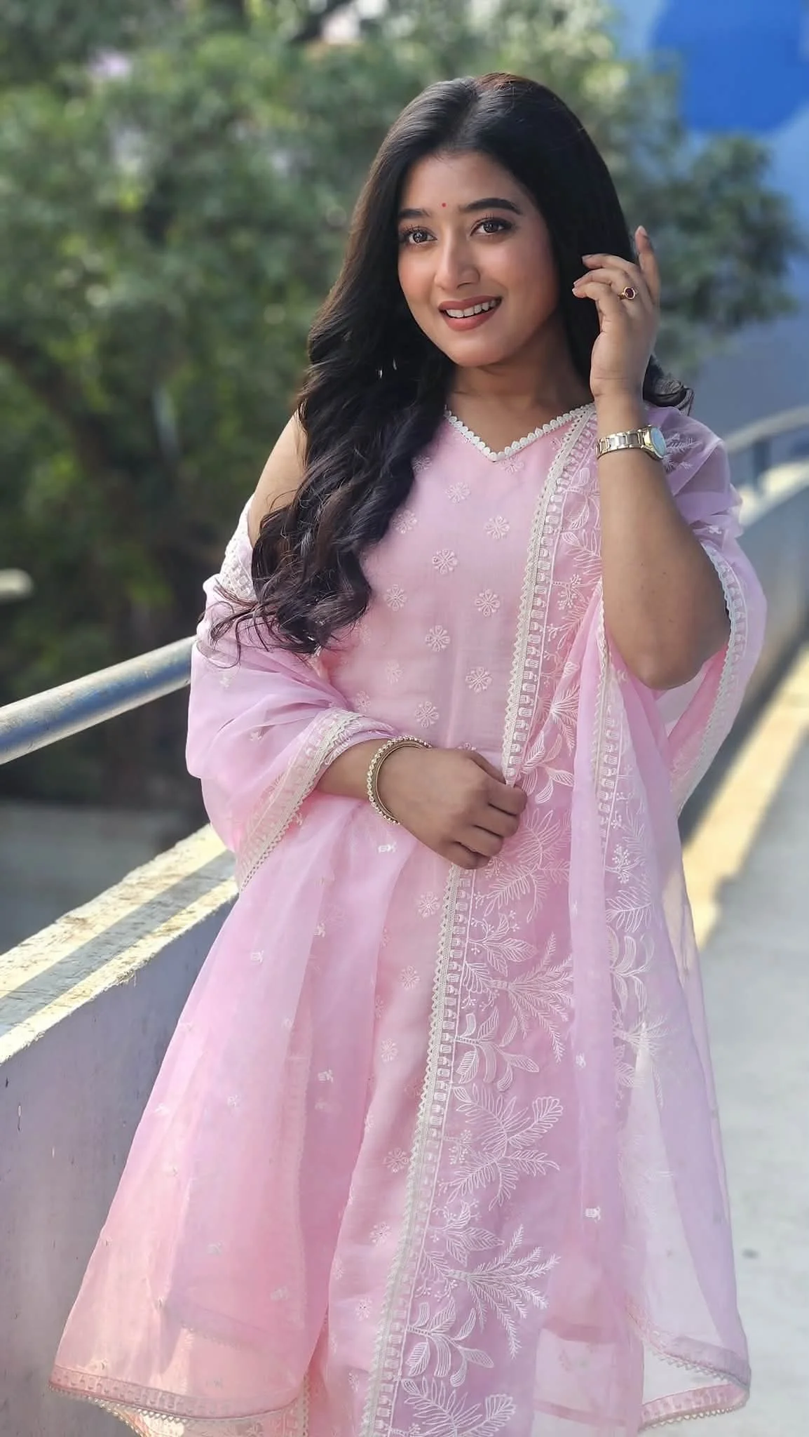 পুজোর সবচেয়ে বড় মিউজিক্যাল চমক? আসছে 'শক্তি দিও দুর্গা ঠাকুর'— আবারও বড় আয়োজন নিয়ে পরিচালক করণ আরিয়ান - content image